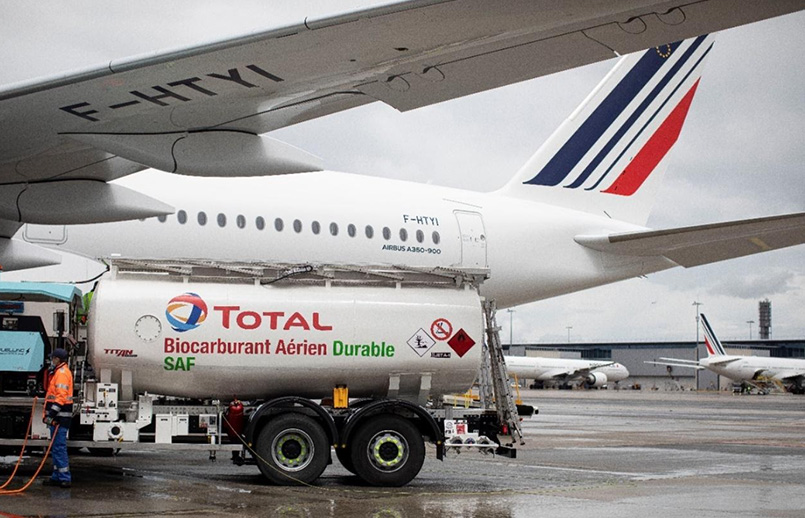 Airbus A350 de Air France en vuelo con combustible sostenible.