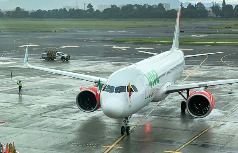 Airbus A320neo de Viva Aerobus en el Aeropuerto Internacional Eldorado de Bogotá.