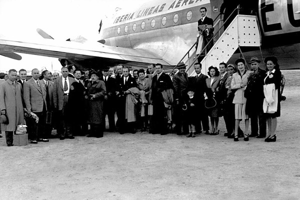 Primer vuelo de Iberia a América Latina.