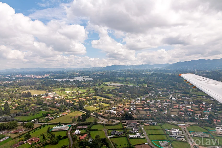Vuelo inaugural de Sarpa entre Medellín y Riohacha (Embraer 145).