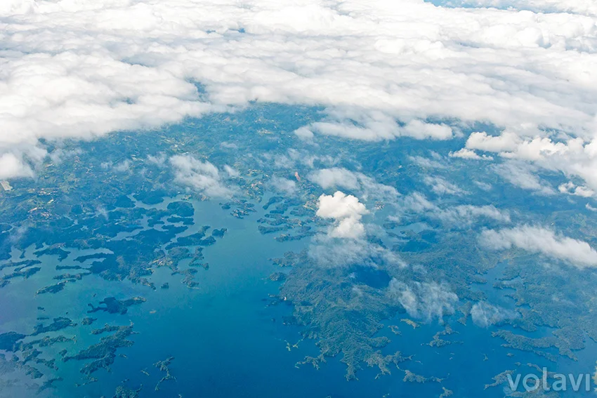 Vuelo inaugural de Sarpa entre Medellín y Riohacha (Embraer 145).
