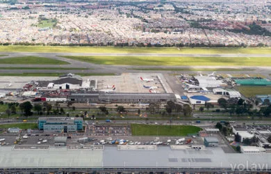 Vista aérea de la Terminal 2 (Puente Aéreo), del Aeropuerto El Dorado de Bogotá.
