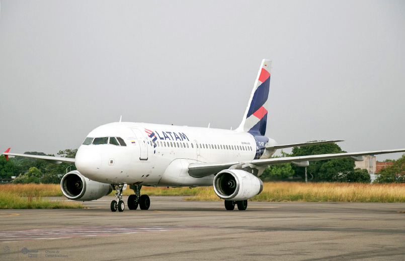Airbus A319 de LATAM Airlines en su vuelo inaugural a Neiva.
