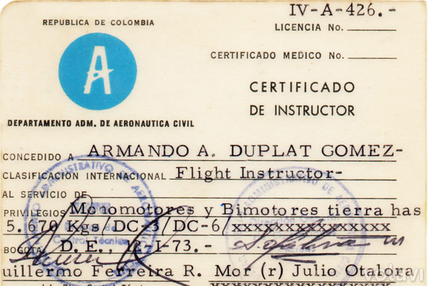 Licencia de piloto de Armando Duplat en Colombia.