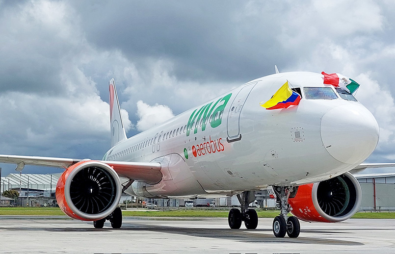 Airbus A320neo de Viva Aerobus en su vuelo inaugural a Medellín.