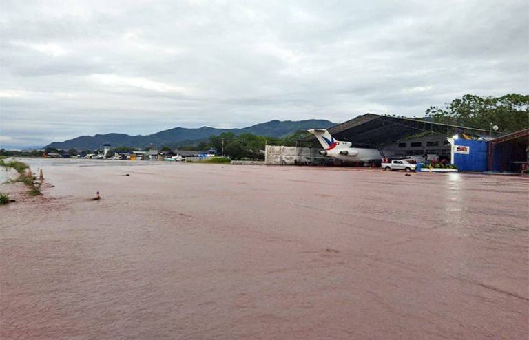 Inundación en el aeropuerto Vanguardia de Villavicencio.