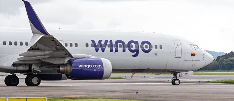 Boeing 737-800 de Wingo en rodaje en Bogotá.