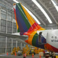 Airbus A320 de Avianca con pintura en homenaje a la igualdad.