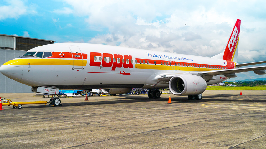 Avión retro de Copa Airlines, Boeing 737-800NG.