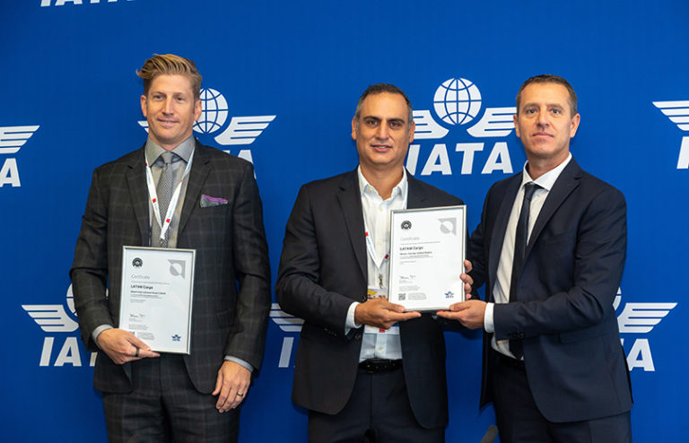 Certificación de transporte de baterías de litio de LATAM Cargo.