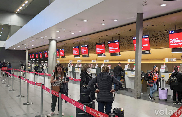 Área de registro (check-in) de Avianca en el Aeropuerto Internacional Eldorado de Bogotá.