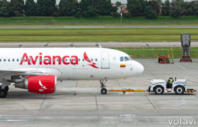 Airbus A320 de Avianca en rodaje en el Aeropuerto ElDorado de Bogotá.