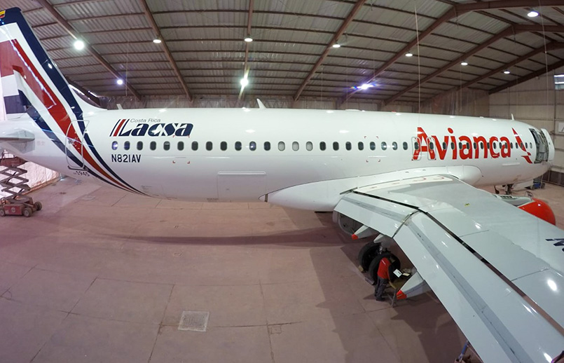 Airbus A320 de Avianca con livery retro de LACSA.