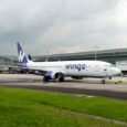 Pushback de un Boeing 737-800 de Wingo en Bogotá.