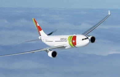 Airbus A330 de TAP Portugal en vuelo.