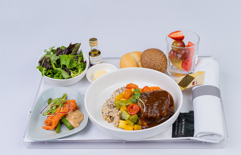 Nuevo menú en Premium Business de LATAM Airlines.