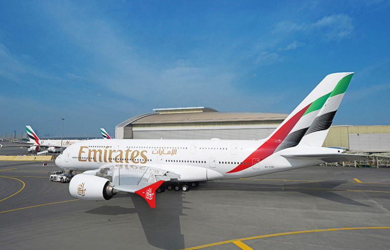 Nuevo esquema de pintura (livery) de Emirates en un Airbus A380.