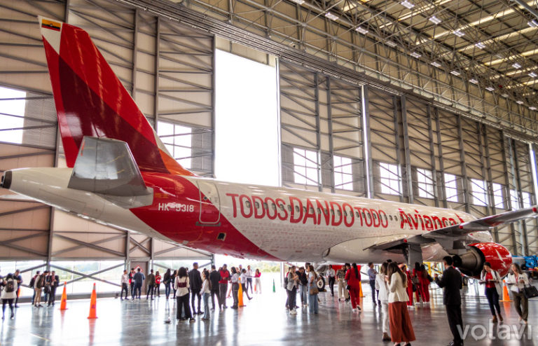 Airbus A320 de Avianca #TodosDandoTodo (HK-5318).