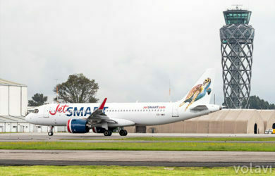 Airbus A320neo de JetSmart en el Aeropuerto Eldorado de Bogotá.