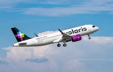 Entrega del primer Airbus A320neo de Volaris en la línea de ensamblaje en Mobile, Alabama.