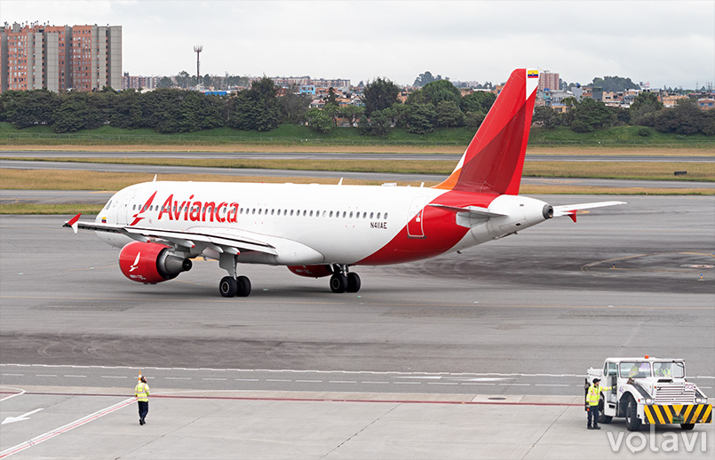Airbus A320 de Avianca (matrícula N411AE), saliendo del Aeropuerto Eldorado de Bogotá.