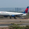 Boeing 737-800 de Delta Air Lines aterrizando en Cartagena.