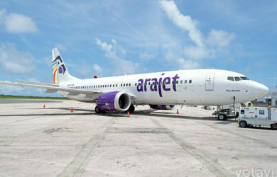 Boeing 737 MAX 8 de Arajet en posición remota luego de aterrizar desde Bogotá.