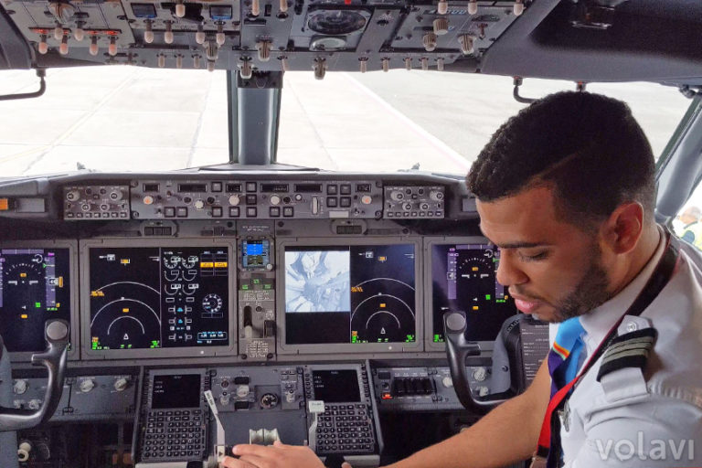 Piloto por un día, el programa social de Arajet en República Dominicana.