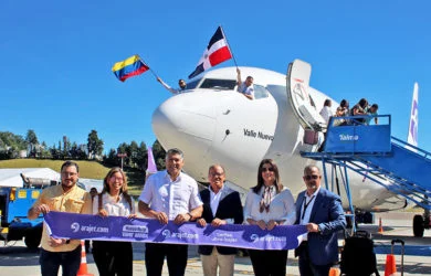 Vuelo inaugural de Arajet entre Santiago de los Caballeros y Medellín.