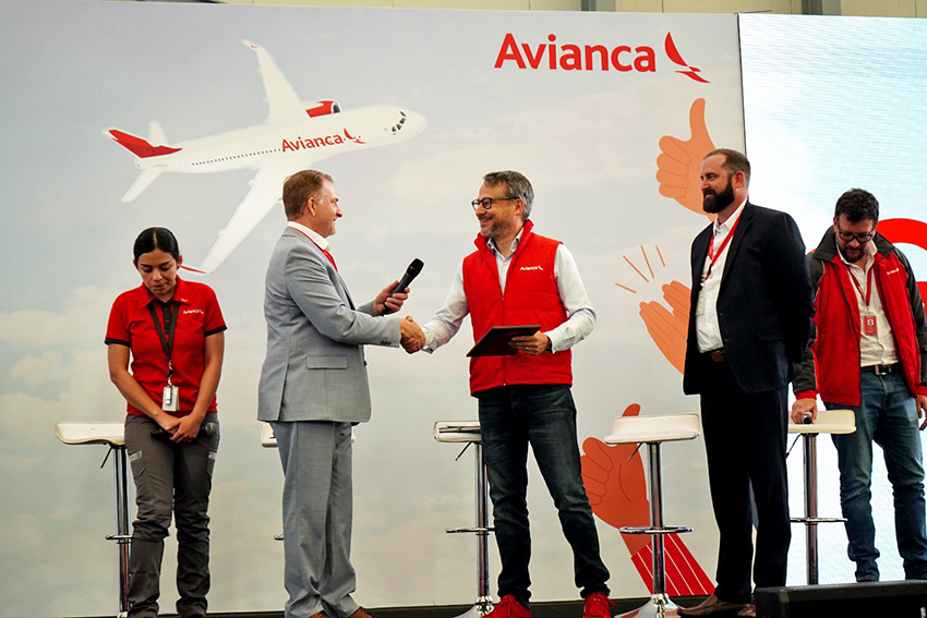 Avianca y Recaro anuncian el fin de proceso de reconfiguración de flota A320.