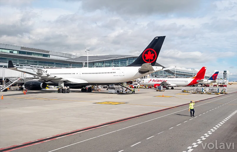 Plataforma internacional del Aeropuerto El Dorado de Bogotá.