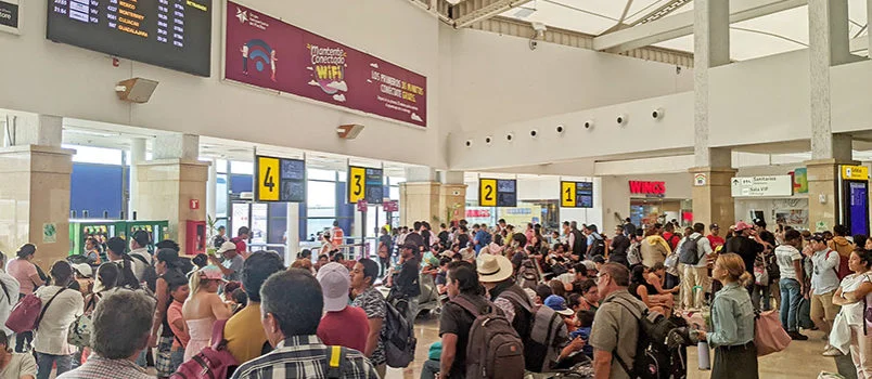Tráfico aéreo de Latinoamérica y el Caribe creció 6% en marzo Terminal nacional del Aeropuerto Internacional de Los Cabos en Baja California Sur, México.