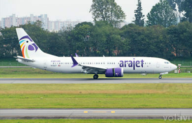 Boeing 737 MAX 8 de Arajet (HI1027), aterrizando en Bogotá desde Santiago de los Caballeros.