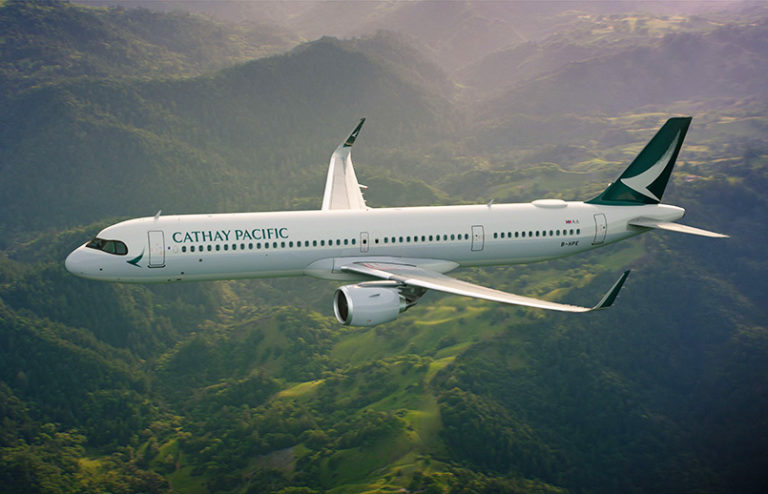 Airbus A321neo de Cathay Pacific en vuelo.