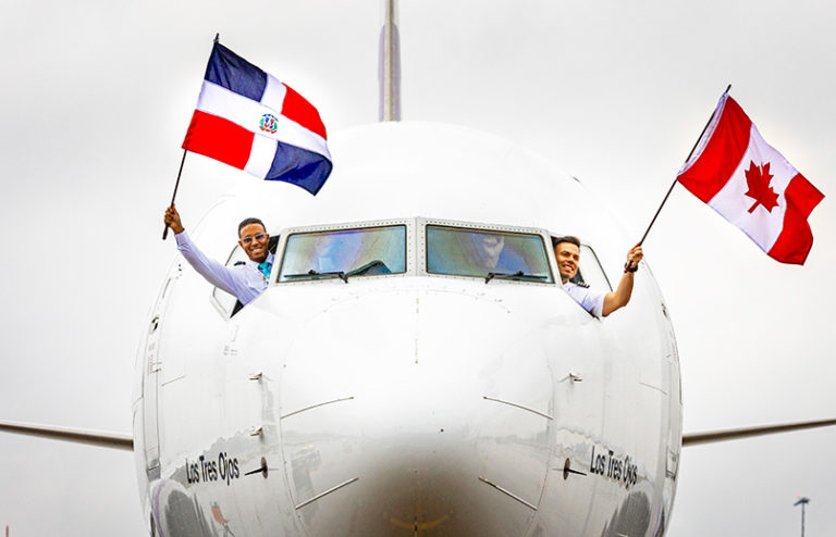 Primer vuelo de Arajet entre Santo Domingo y Montreal.