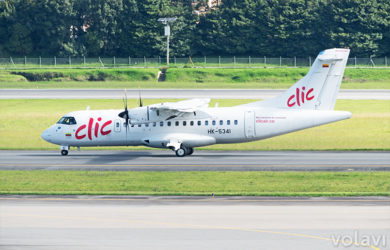 ATR 42-600 de Clic Air con matrícula HK-5341, en el Aeropuerto Eldorado de Bogotá.