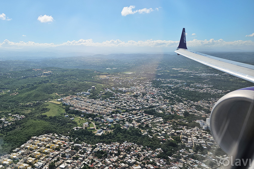 Aproximación a Santiago de los Caballeros desde Bogotá a bordo de un Boeing 737 MAX 8 de Arajet.