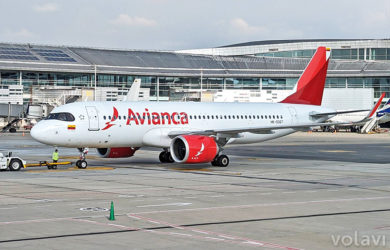 Airbus A320neo de Avianca (HK-5367), siendo remolcado en el Aeropuerto Internacional El Dorado de Bogotá.