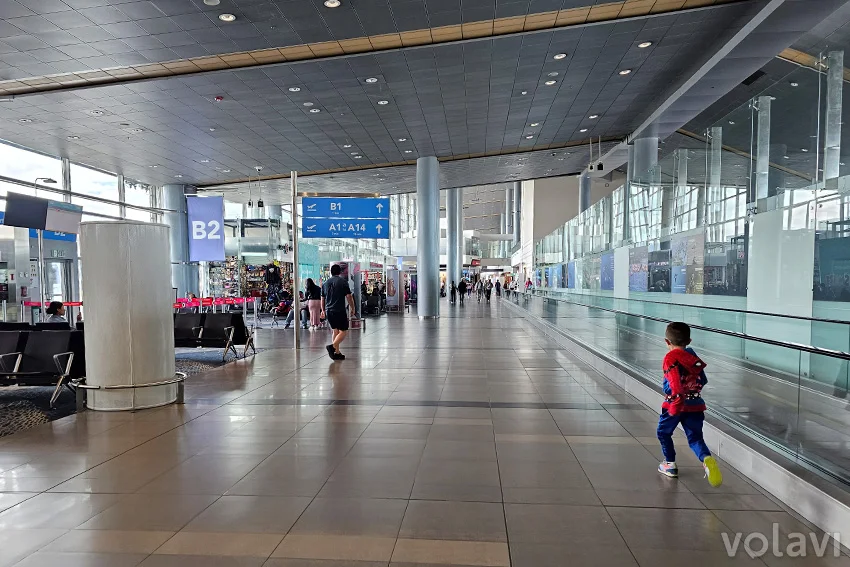 Terminal Internacional del Aeropuerto El Dorado de Bogotá.