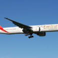 Aterrizaje de un Boeing 777-300ER de Emirates.