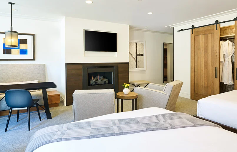 Habitación con chimenea - créditos: Shawn O’Connor / Aspen Snowmass.