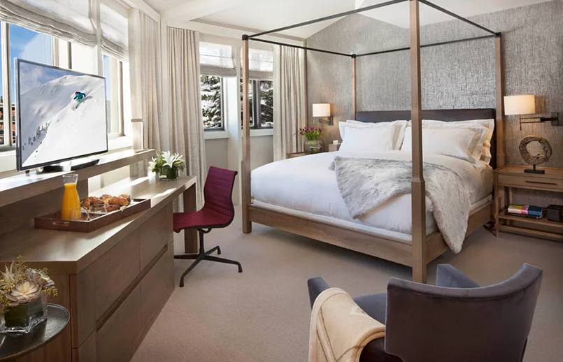Vista interior de una de las suites del hotel The Little Nell - Creditos: David Marlow / Aspen Snowmass.