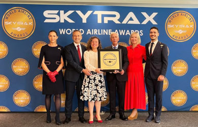 Entrega del premio a Iberia como "Mejor Personal de Aerolínea de Europa en 2024", por parte de Skytrax.