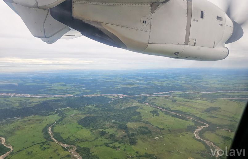 Aproximación sobre los Llanos en el vuelo inaugural de Satena entre Bogotá y Villavicencio.
