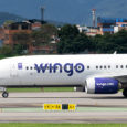 Rodaje de un Boeing 737-800 de Wingo en el Aeropuerto Internacional El Dorado de Bogotá.