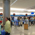 Área de check-in en el Aeropuerto Internacional de Miami.