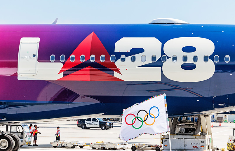 Logo de LA28 en el Airbus A350-900 de Delta Air Lines.