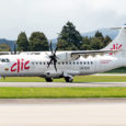 ATR 42-600 de Clic Air rodando en el Aeropuerto El Dorado de Bogotá (HK-5391).