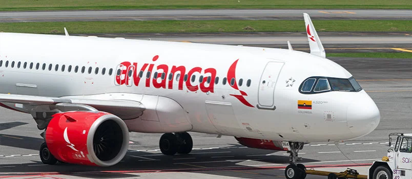 Airbus A320neo (N964AV), de Avianca en el Aeropuerto El Dorado de Bogotá.