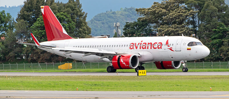 Airbus A320neo de Avianca (HK-5368), aterrizando en el Aeropuerto El Dorado de Bogotá.